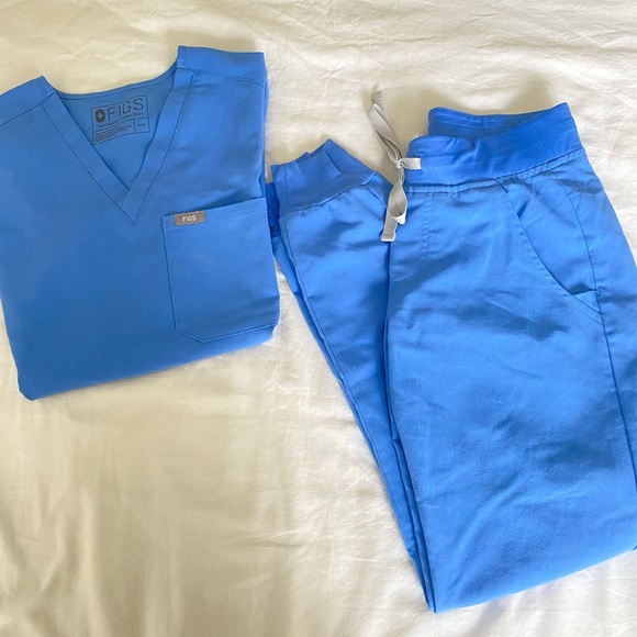 FIGS - Picture 1 of 3